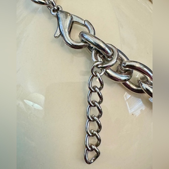 Official NFL NE Patriots Charm Bracelet w/Watch & Tag Charm - Picture 9 of 9